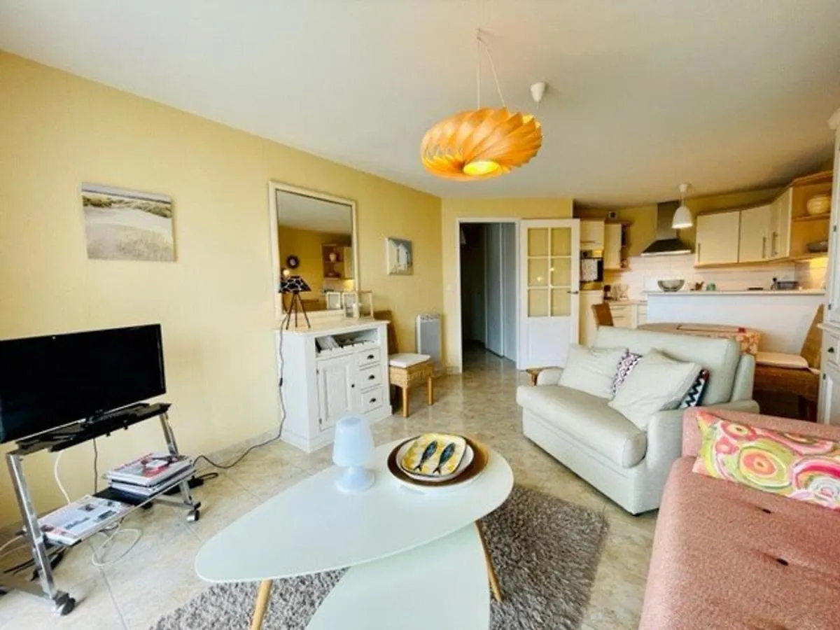 Quiberon : Joli T2 Avec Balcon Sud, Proche Plage Et Centre-Ville - Fr-1-478-255